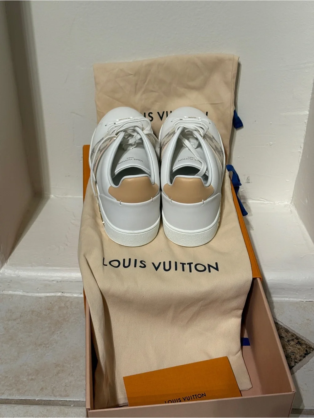 Louis Vuitton White & Beige Damier Azur *NEW* unused w/ box, EU 40.5 / 40 1/2 🔥